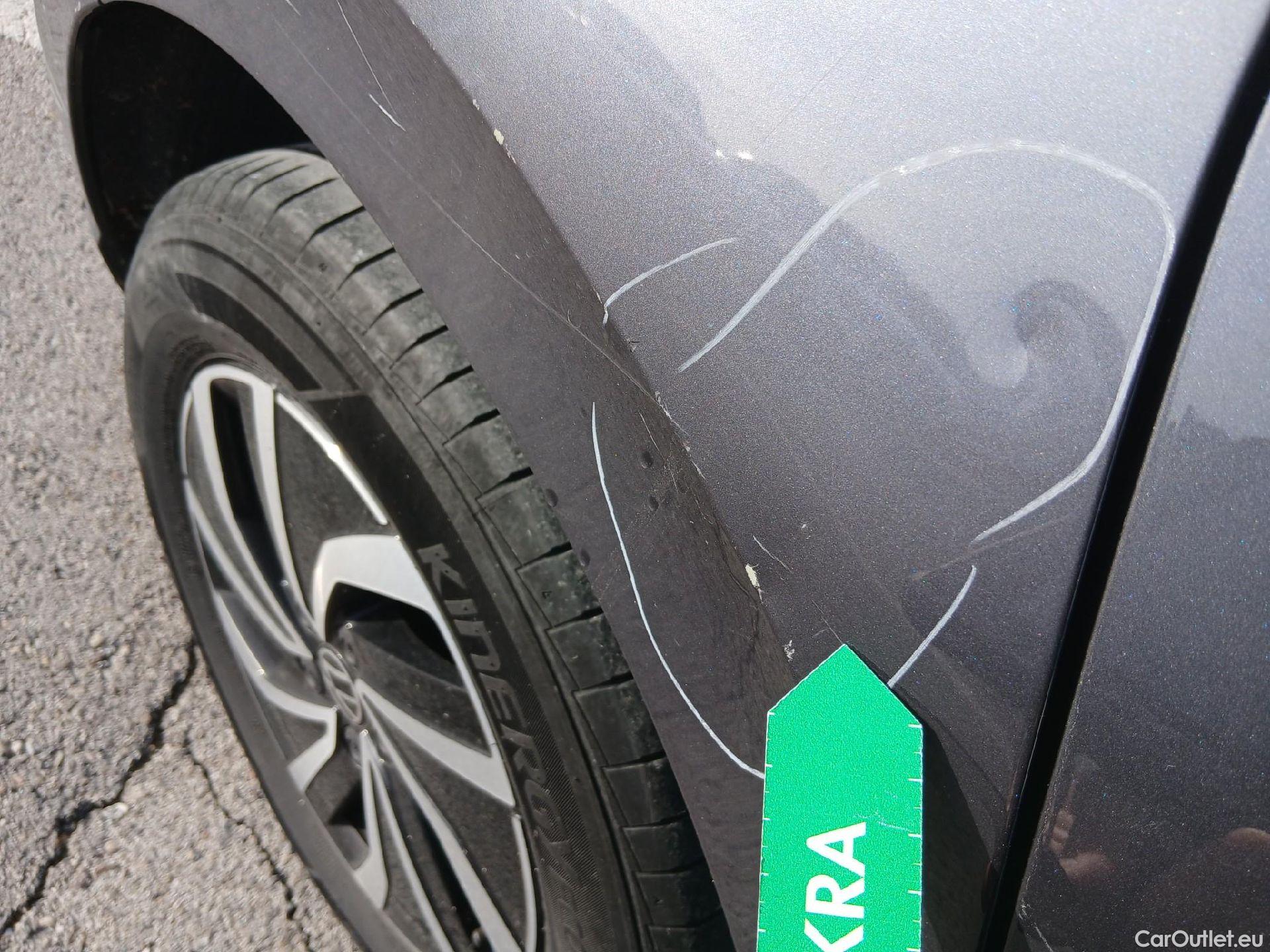  Volkswagen  Polo VOLKSWAGEN  / 2021 / 5P / berlina con portón Life 1.0 TSI 70kW (95CV) DSG #27