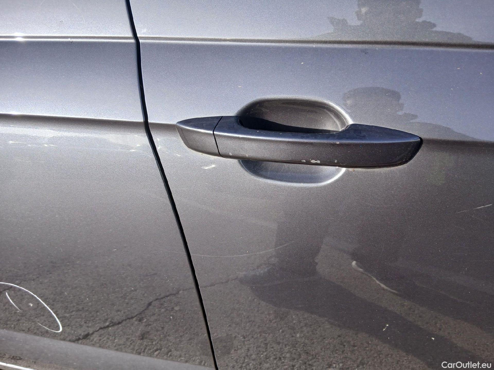  Volkswagen  Polo VOLKSWAGEN  / 2021 / 5P / berlina con portón Life 1.0 TSI 70kW (95CV) DSG #34