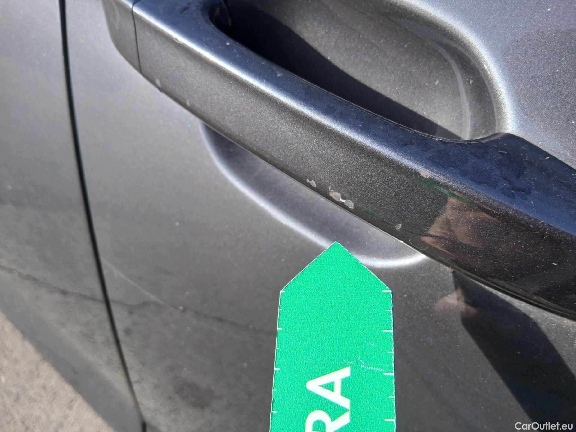  Volkswagen  Polo VOLKSWAGEN  / 2021 / 5P / berlina con portón Life 1.0 TSI 70kW (95CV) DSG #35