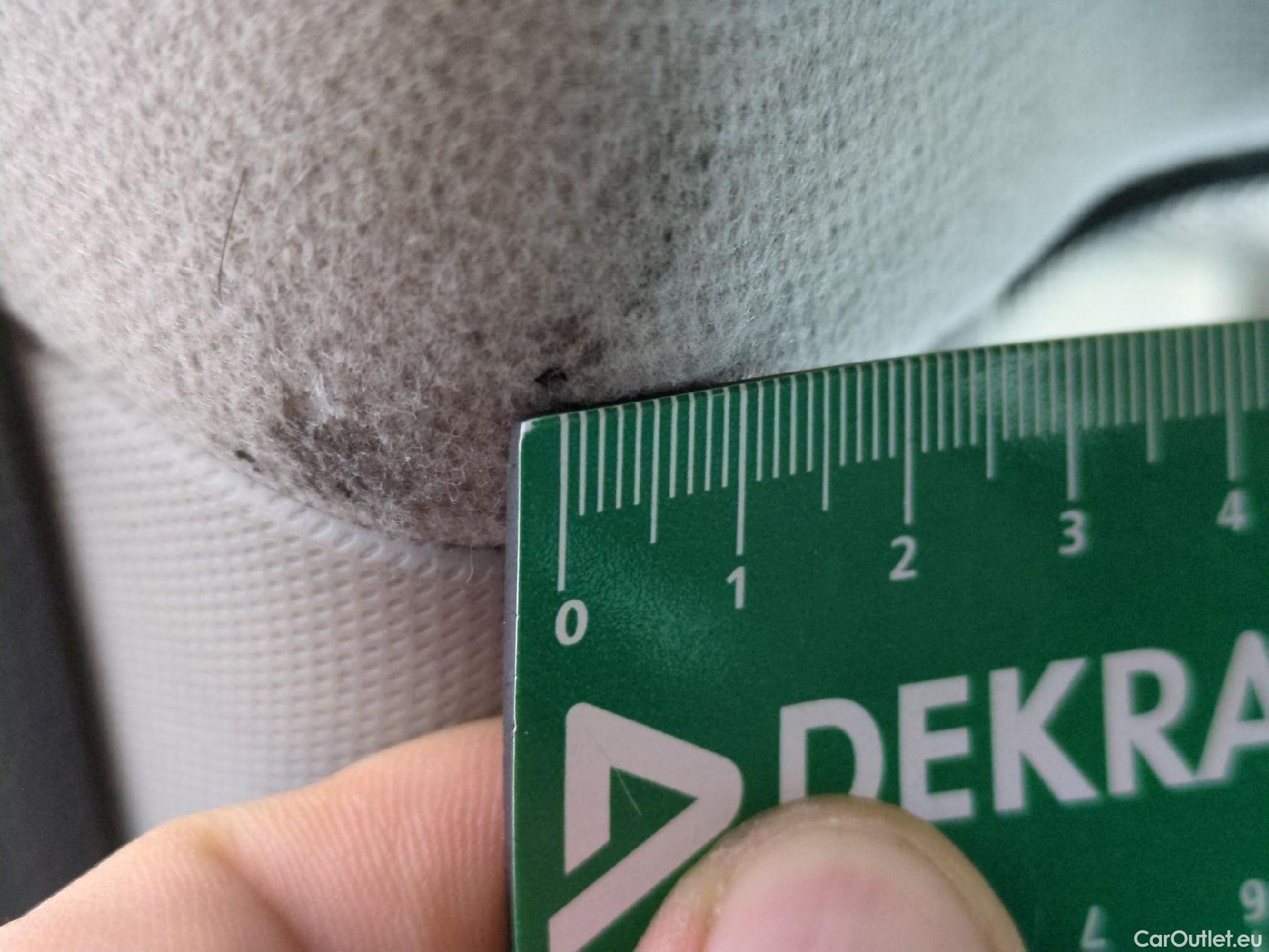  KIA  STONIC KIA  / 2020 / 5P / SUV 1.0 T-GDI 120 MHEV ACTIVE BUSINESS DCT7 #3