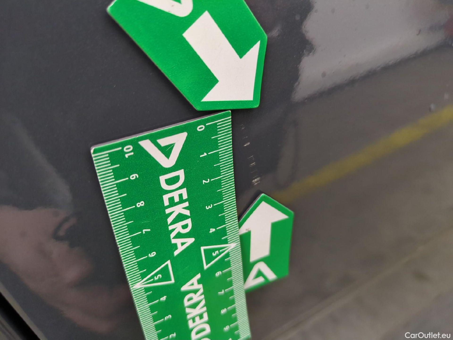  KIA  STONIC KIA  / 2020 / 5P / SUV 1.0 T-GDI 120 MHEV ACTIVE BUSINESS DCT7 #24