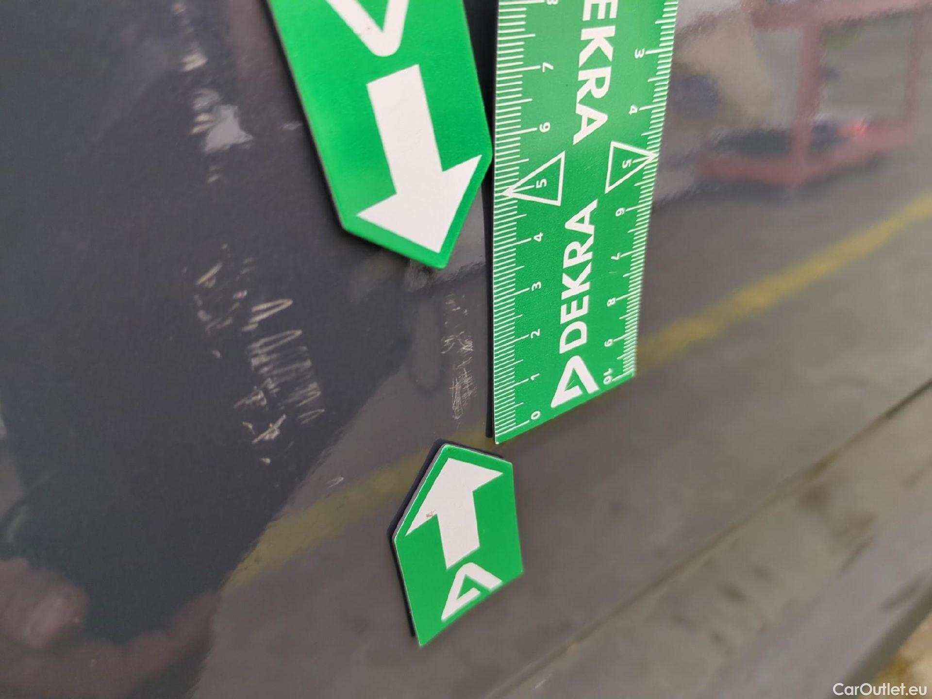  KIA  STONIC KIA  / 2020 / 5P / SUV 1.0 T-GDI 120 MHEV ACTIVE BUSINESS DCT7 #23