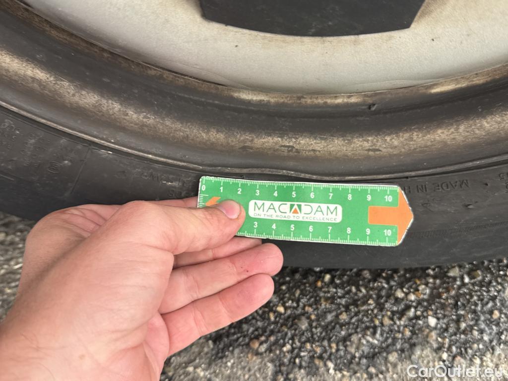  Renault  Trafic  Fourgon L2H1 3T Grand Confort 2.0 dCi 130CV BVM6 E6d #22