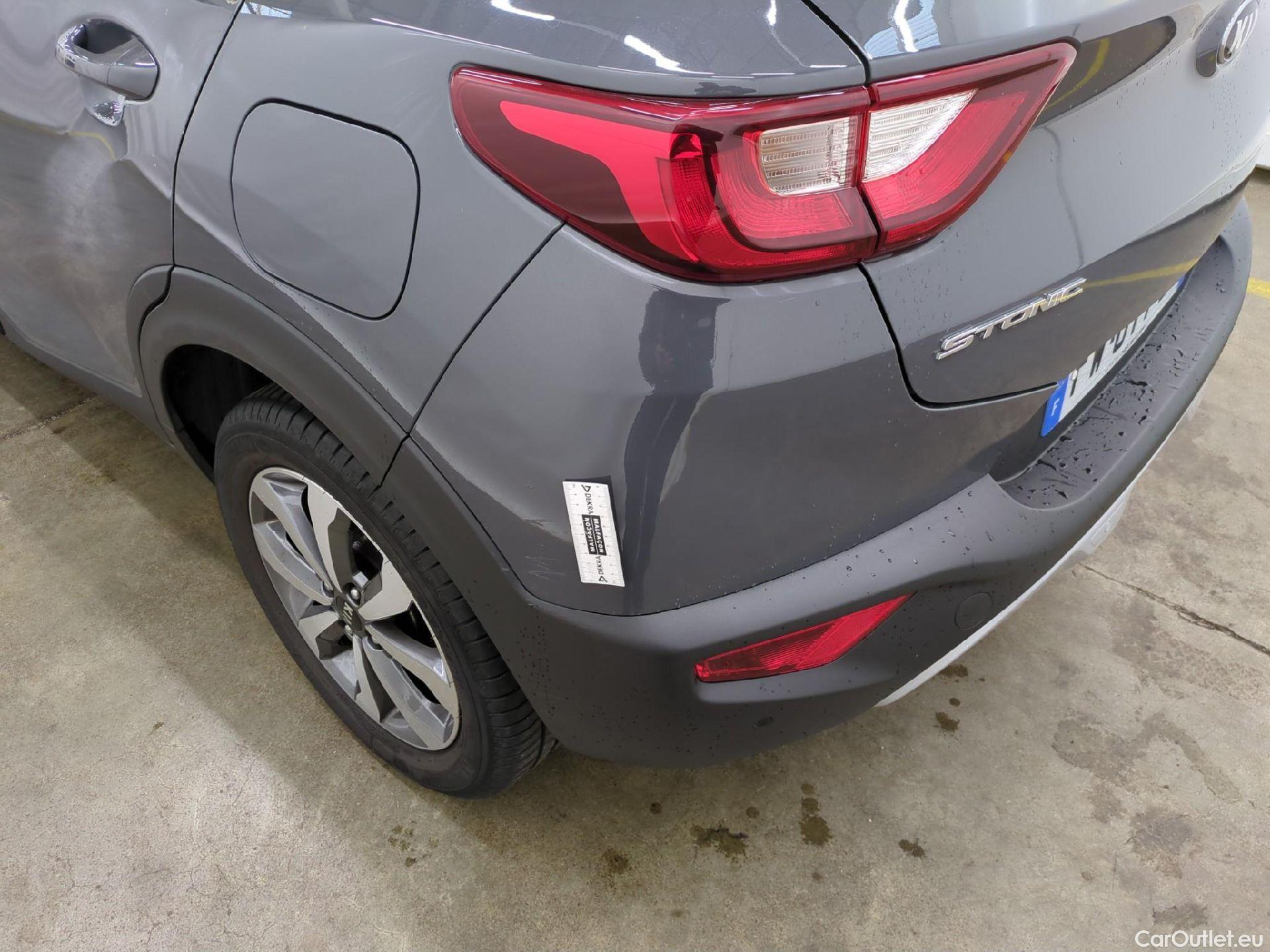  KIA  STONIC KIA  / 2020 / 5P / SUV 1.0 T-GDI 120 MHEV ACTIVE BUSINESS DCT7 #37