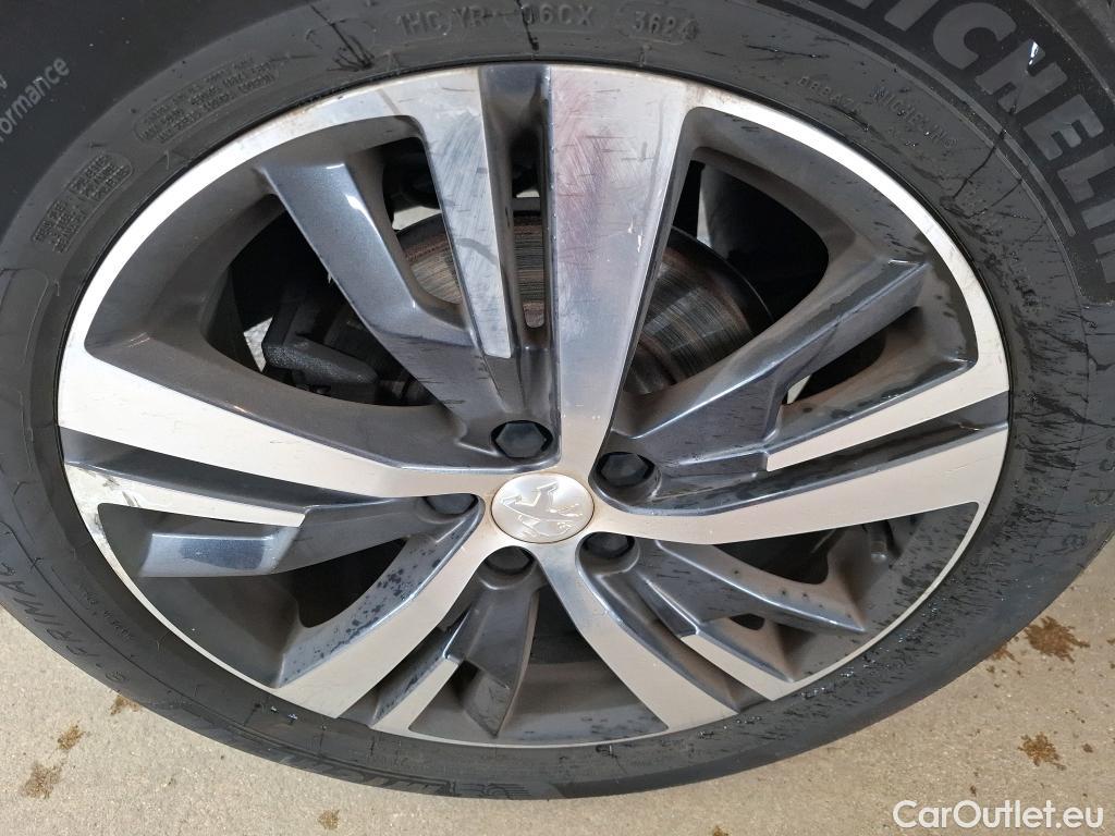  Peugeot  5008  GT Line 1.2 PureTech 130CV BVA8 E6d #10