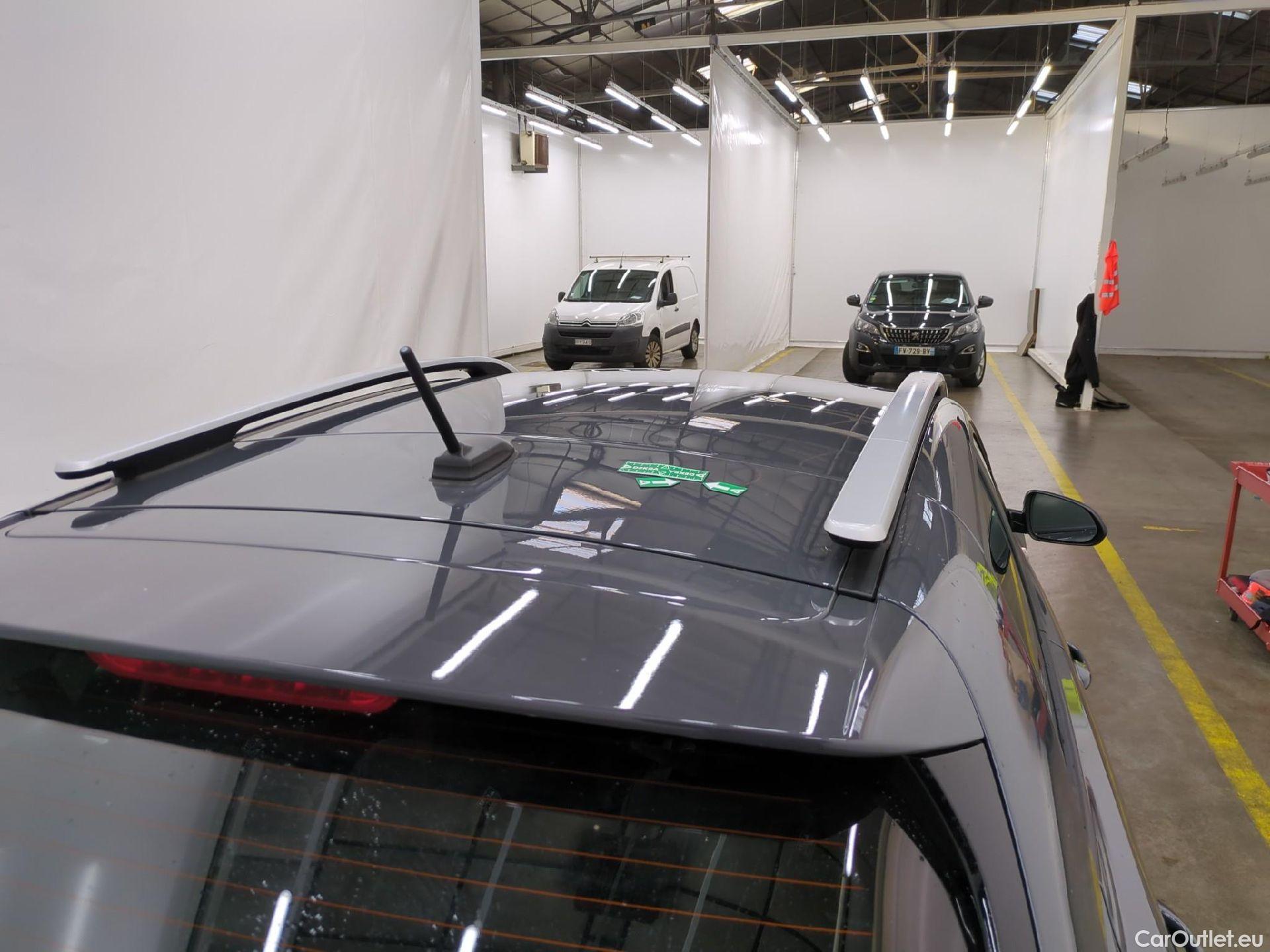  KIA  STONIC KIA  / 2020 / 5P / SUV 1.0 T-GDI 120 MHEV ACTIVE BUSINESS DCT7 #20