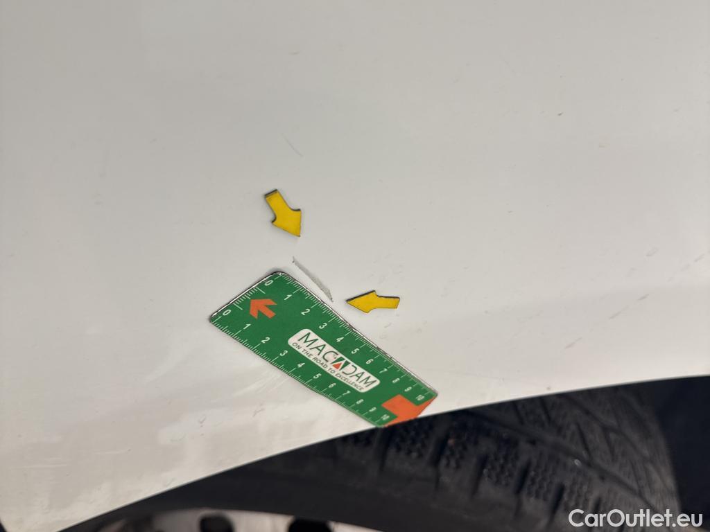  Renault  Trafic  Fourgon L2H1 3T Grand Confort 2.0 dCi 130CV BVM6 E6d #47