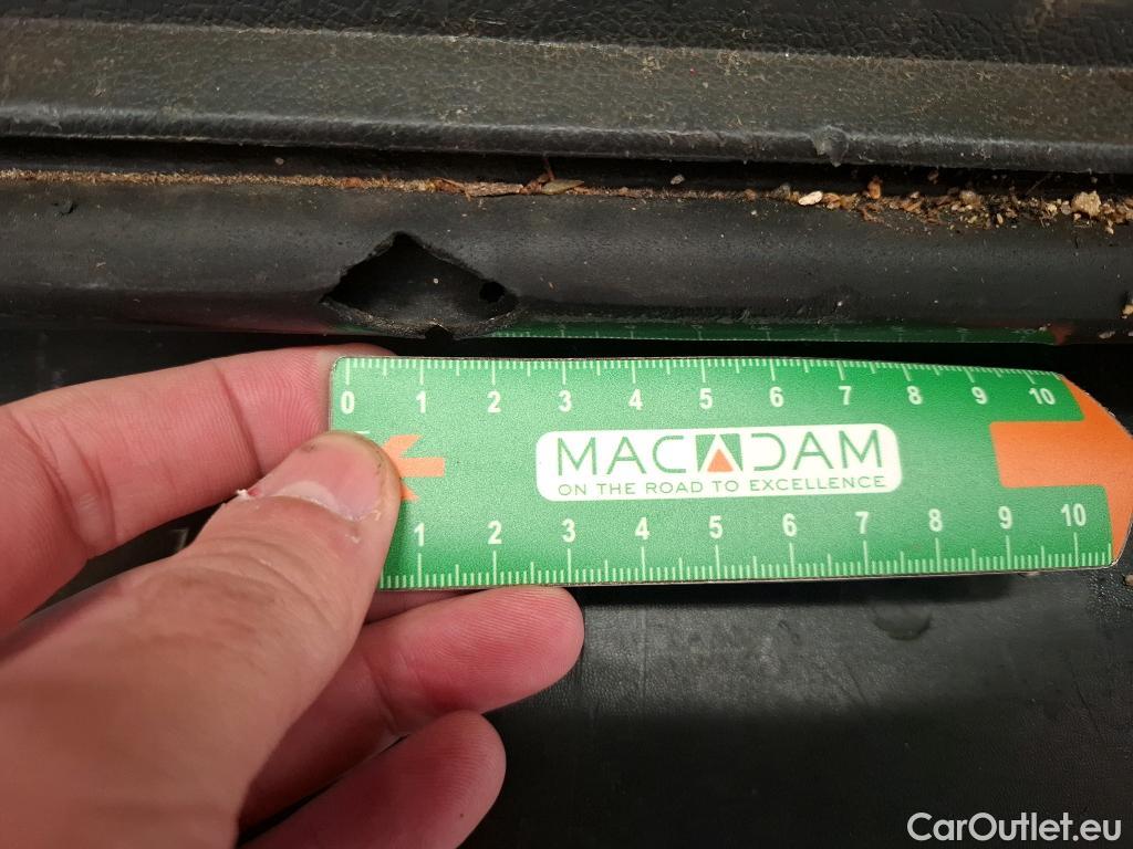  Renault  Master  III Fourgon L2H2 3 5 Grand Confort dCi 130CV BVM6 E6 #11