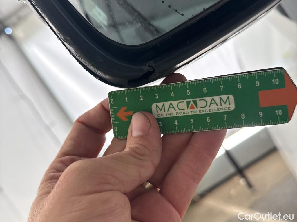  Renault  Trafic  Fourgon L2H1 3T Grand Confort 2.0 dCi 130CV BVM6 E6d #8