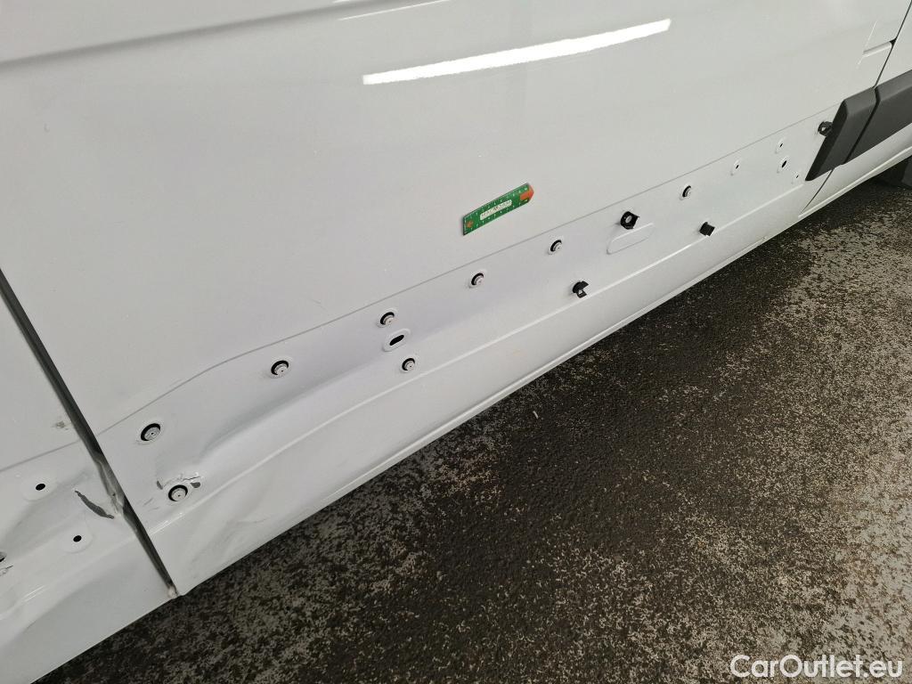  Renault  Master  III Fourgon L2H2 3 5 Grand Confort dCi 130CV BVM6 E6 #9