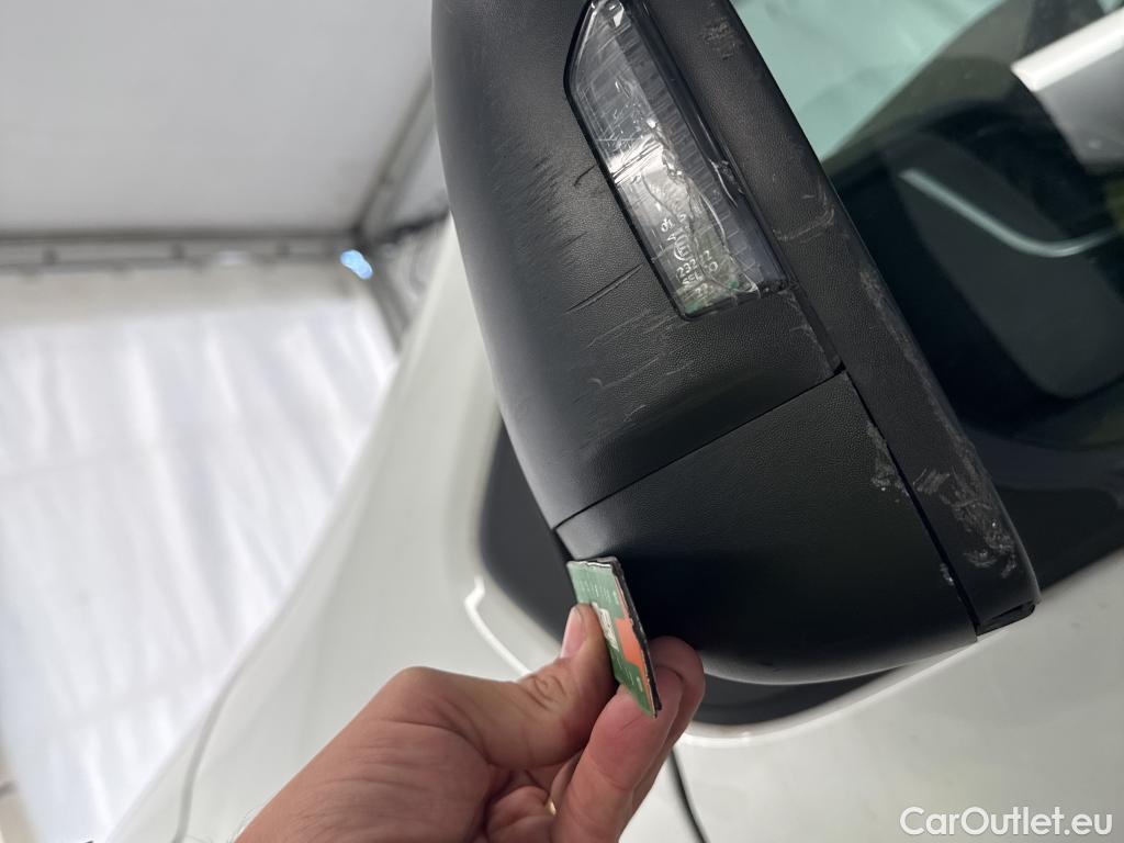  Renault  Trafic  Fourgon L2H1 3T Grand Confort 2.0 dCi 130CV BVM6 E6d #39