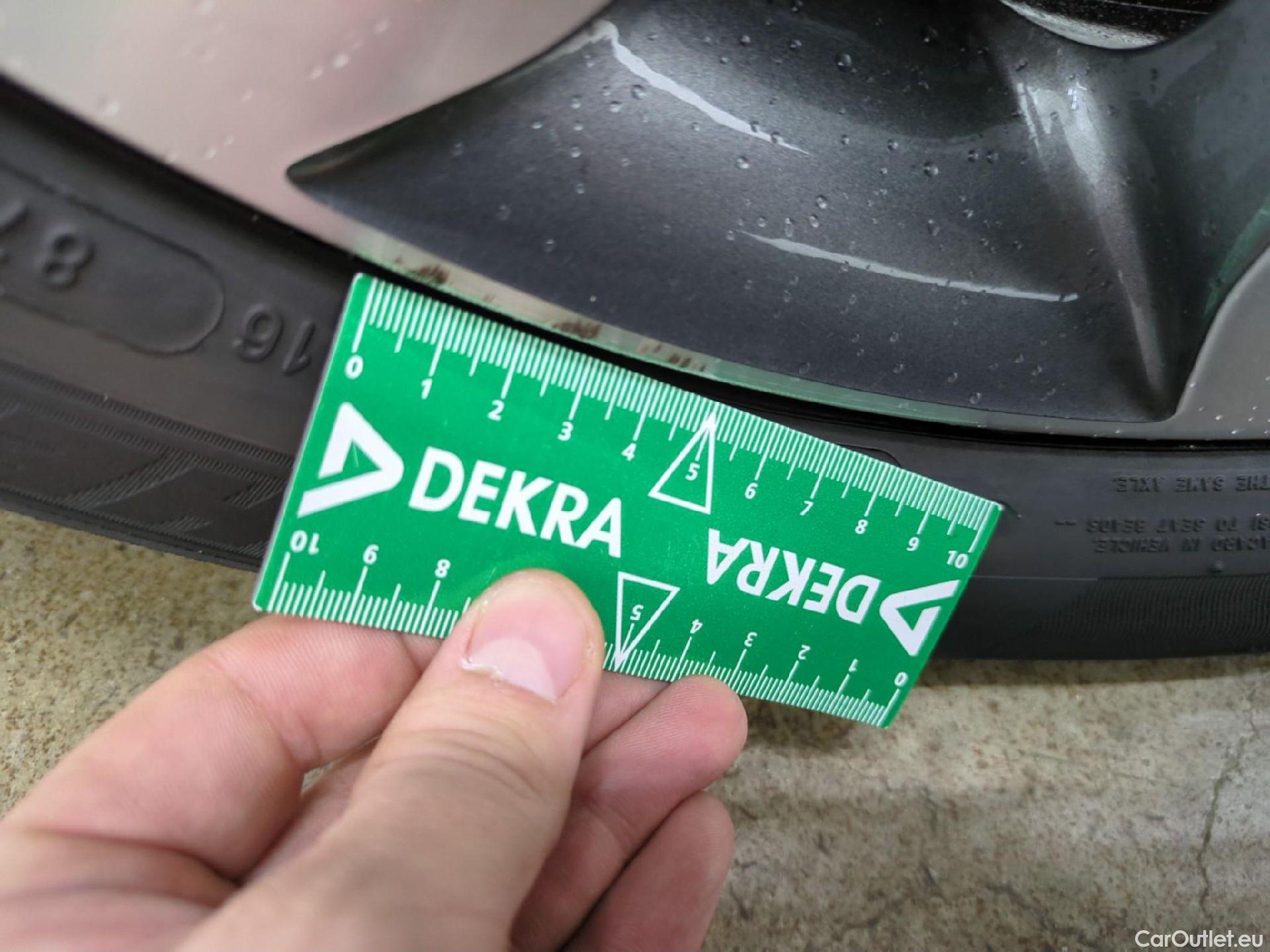  KIA  STONIC KIA  / 2020 / 5P / SUV 1.0 T-GDI 120 MHEV ACTIVE BUSINESS DCT7 #16