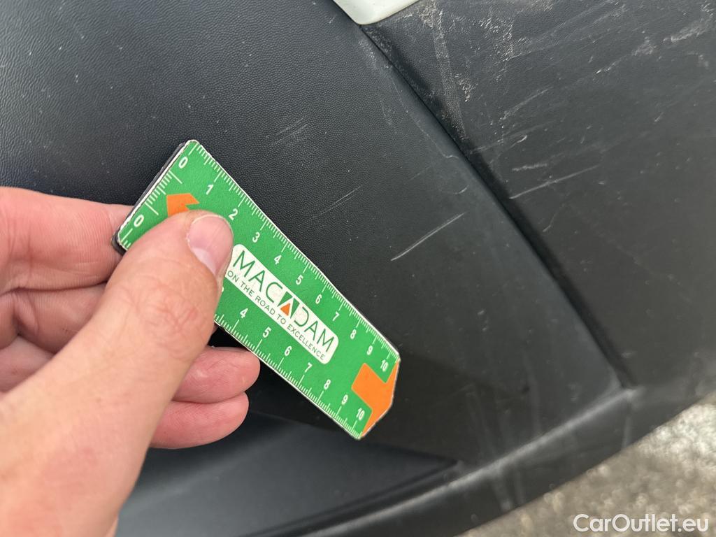  Renault  Trafic  Fourgon L2H1 3T Grand Confort 2.0 dCi 130CV BVM6 E6d #57