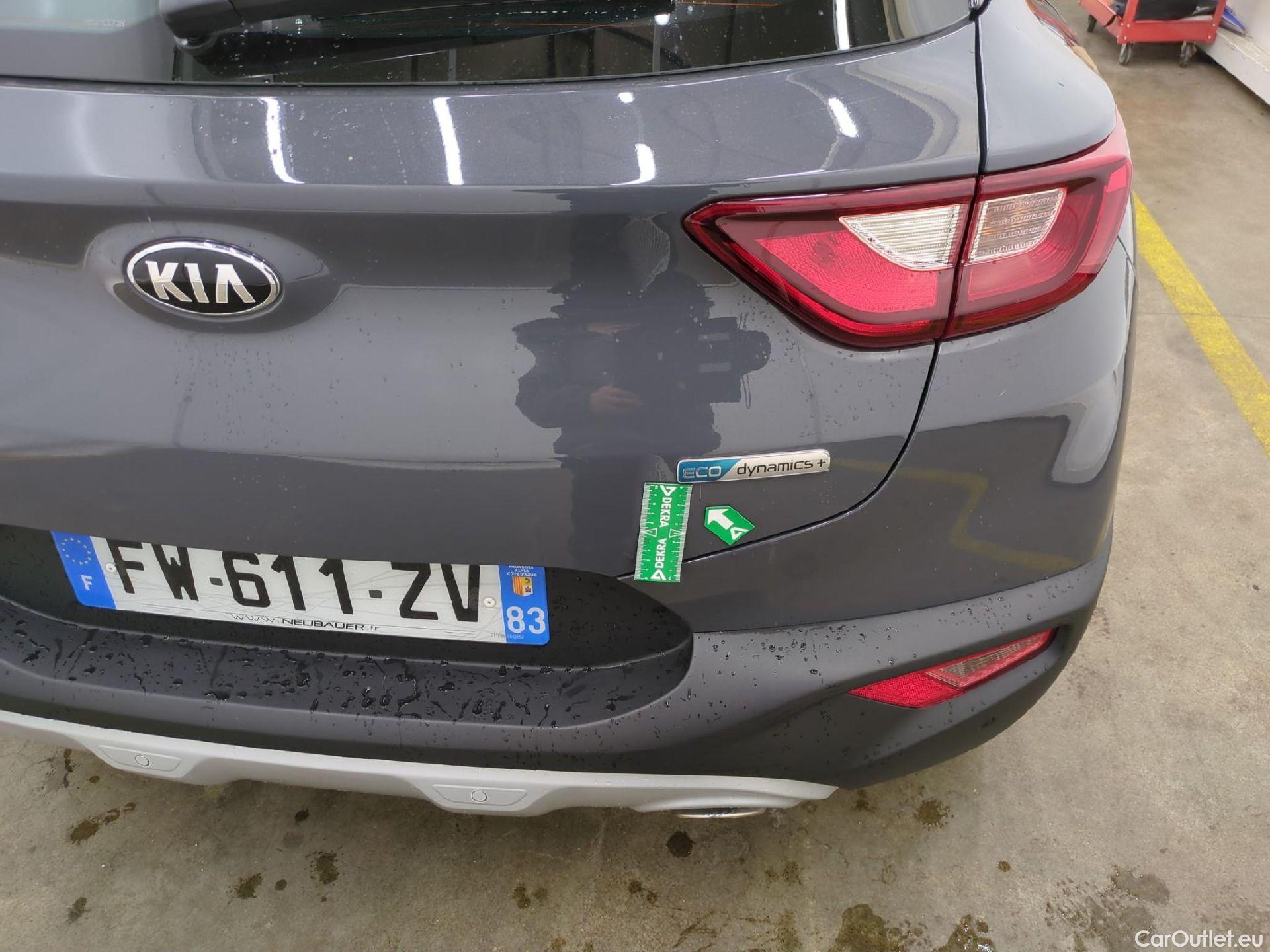  KIA  STONIC KIA  / 2020 / 5P / SUV 1.0 T-GDI 120 MHEV ACTIVE BUSINESS DCT7 #38