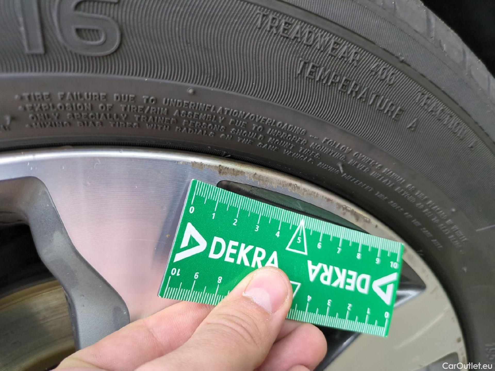  KIA  STONIC KIA  / 2020 / 5P / SUV 1.0 T-GDI 120 MHEV ACTIVE BUSINESS DCT7 #10