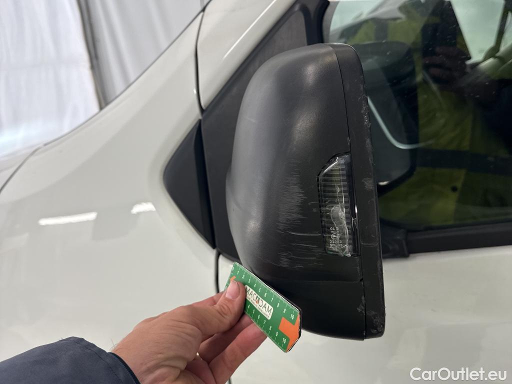  Renault  Trafic  Fourgon L2H1 3T Grand Confort 2.0 dCi 130CV BVM6 E6d #38