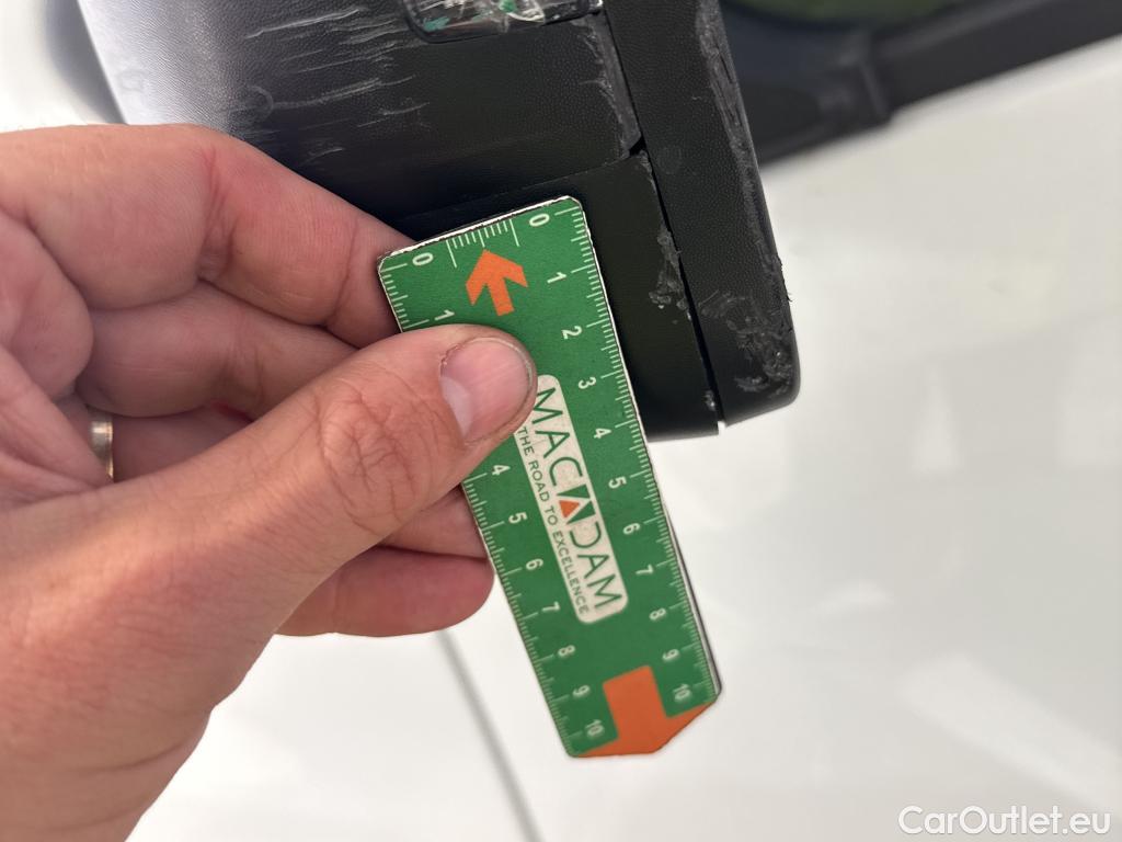  Renault  Trafic  Fourgon L2H1 3T Grand Confort 2.0 dCi 130CV BVM6 E6d #41