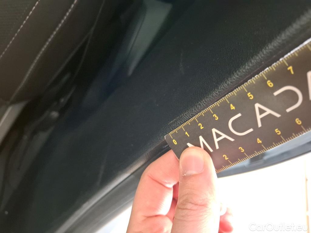  Renault  Megane  IV Berline 5 ptes. Business 1.0 TCe 115CV BVM6 E6d #13