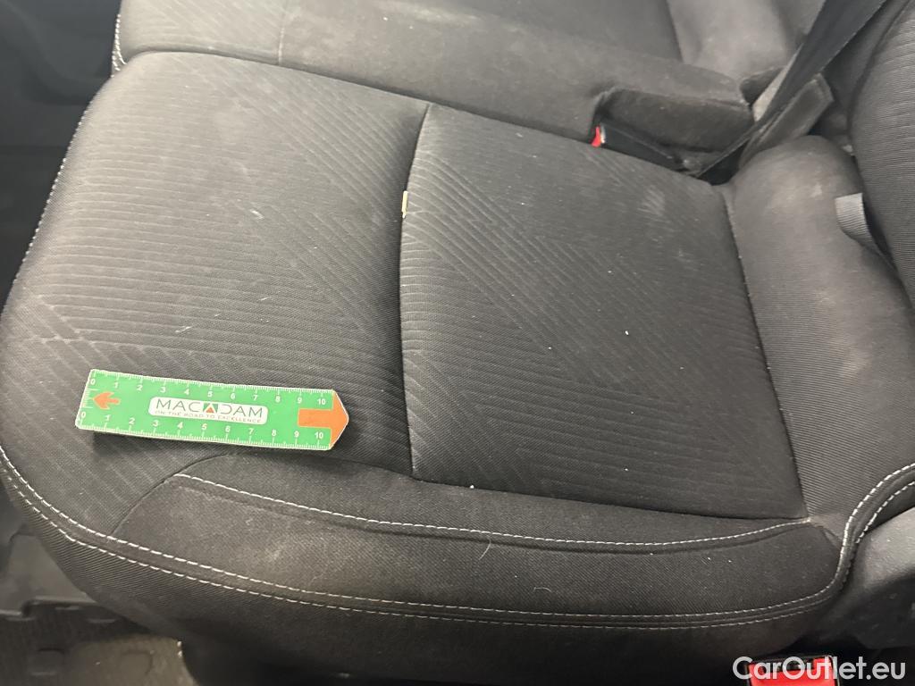  Renault  Trafic  Fourgon L2H1 3T Grand Confort 2.0 dCi 130CV BVM6 E6d #32