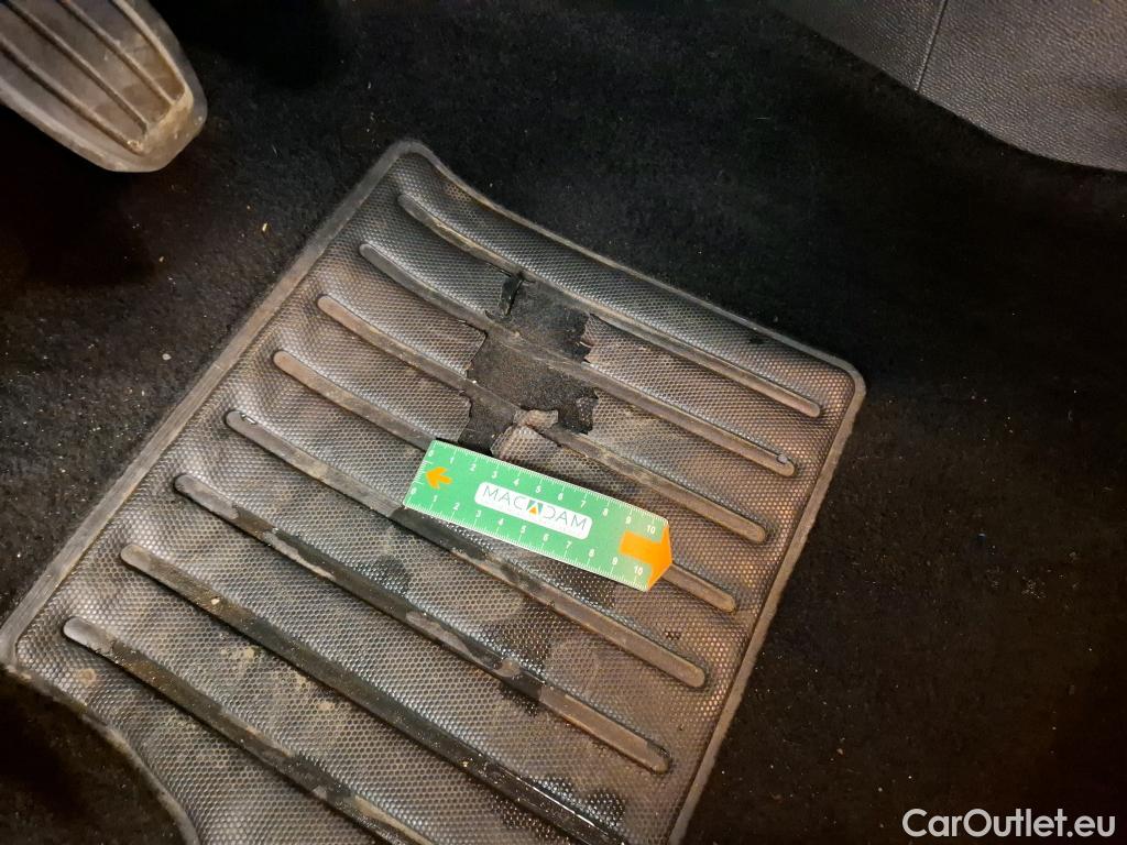  Peugeot  208  Active Pack 1.5 HDi 100CV BVM6 E6d #3