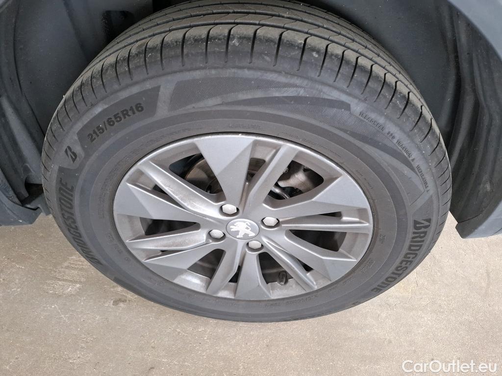  Peugeot  2008  Active Pack 1.2 PureTech 130CV BVM6 E6d #28