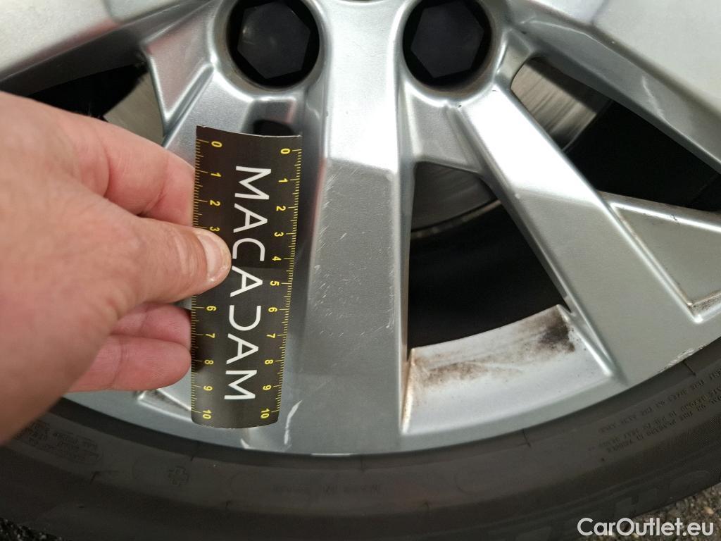  Peugeot  5008  Active Business 1.2 PureTech 130CV BVA8 7 Sieges E6d #23