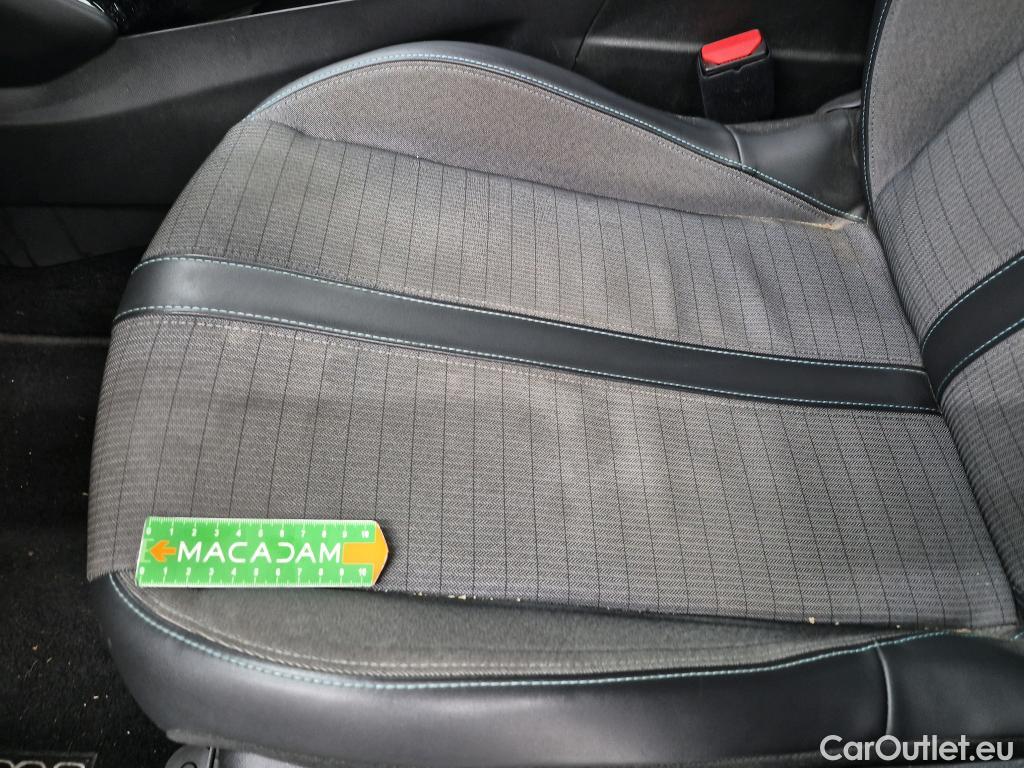  Peugeot  2008  Allure Business 1.2 PureTech 130CV BVM6 E6d #30