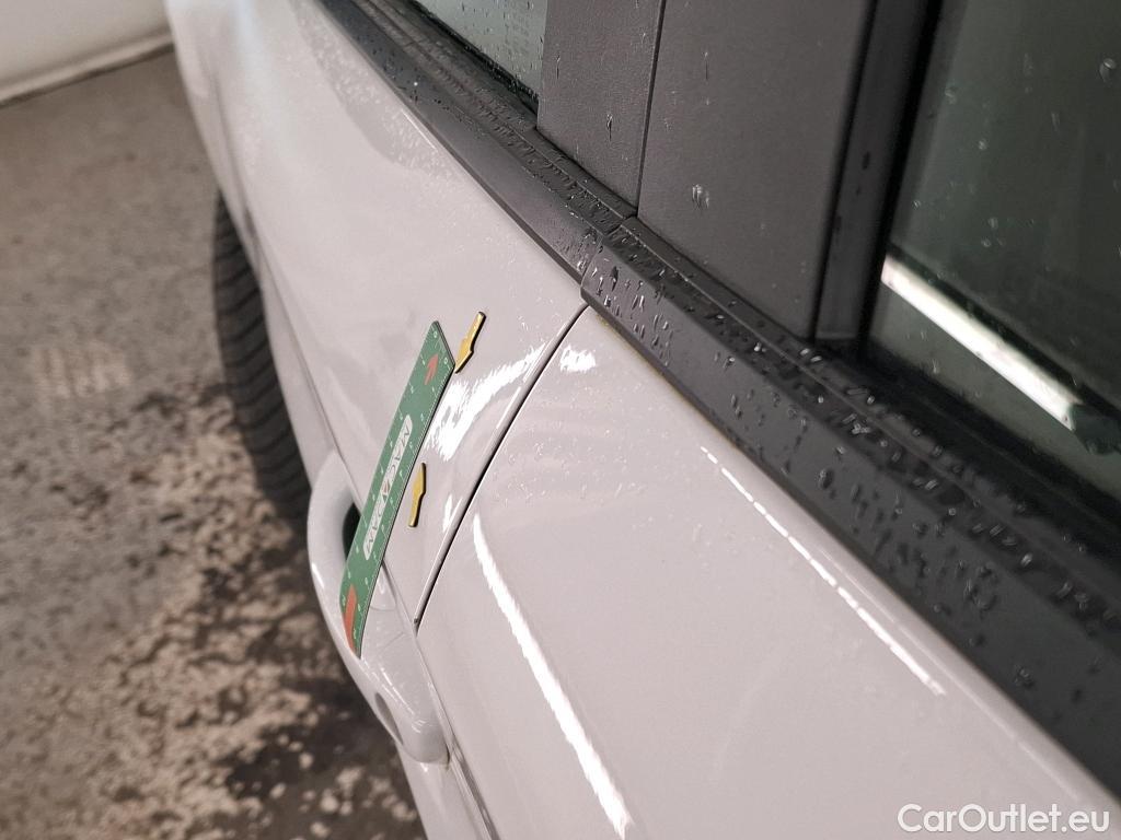  Peugeot  208  Active Pack 1.5 HDi 100CV BVM6 E6d #16