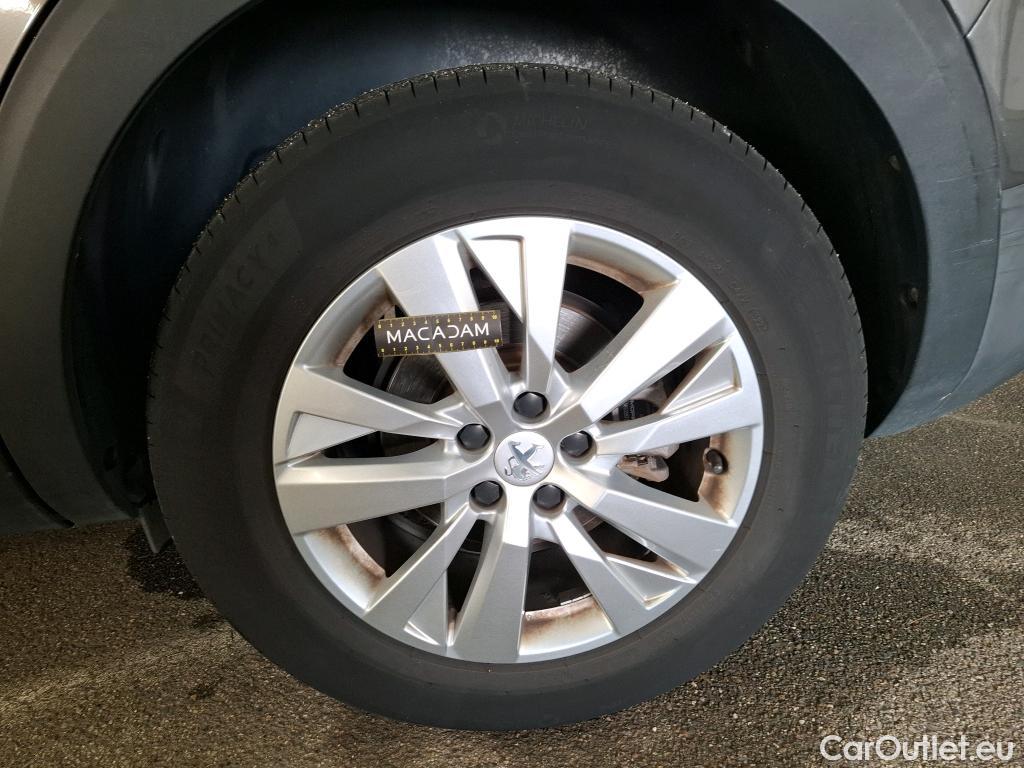  Peugeot  5008  Active Business 1.2 PureTech 130CV BVA8 7 Sieges E6d #35