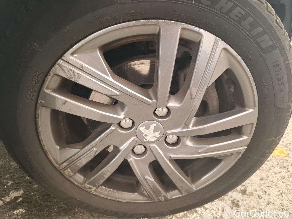  Peugeot  208  Active Pack 1.5 HDi 100CV BVM6 E6d #11