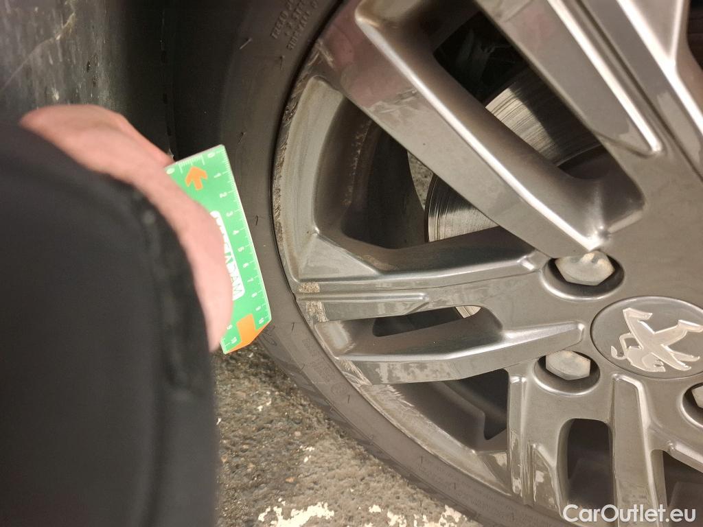  Peugeot  208  Active Pack 1.5 HDi 100CV BVM6 E6d #13