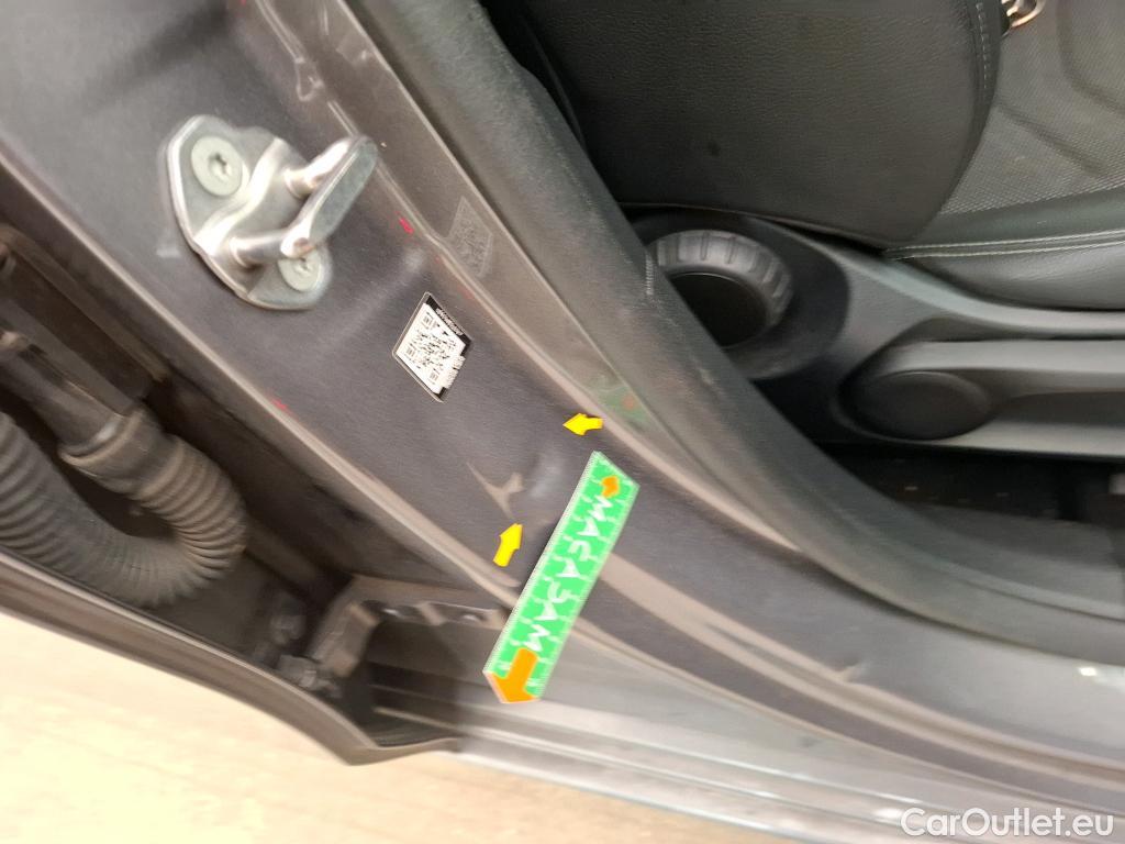  Mercedes  A-Klasse MERCEDES-BENZ Classe A Compact / 2018 / 5P / Berline A 180 d Business Line 8G-DCT #14