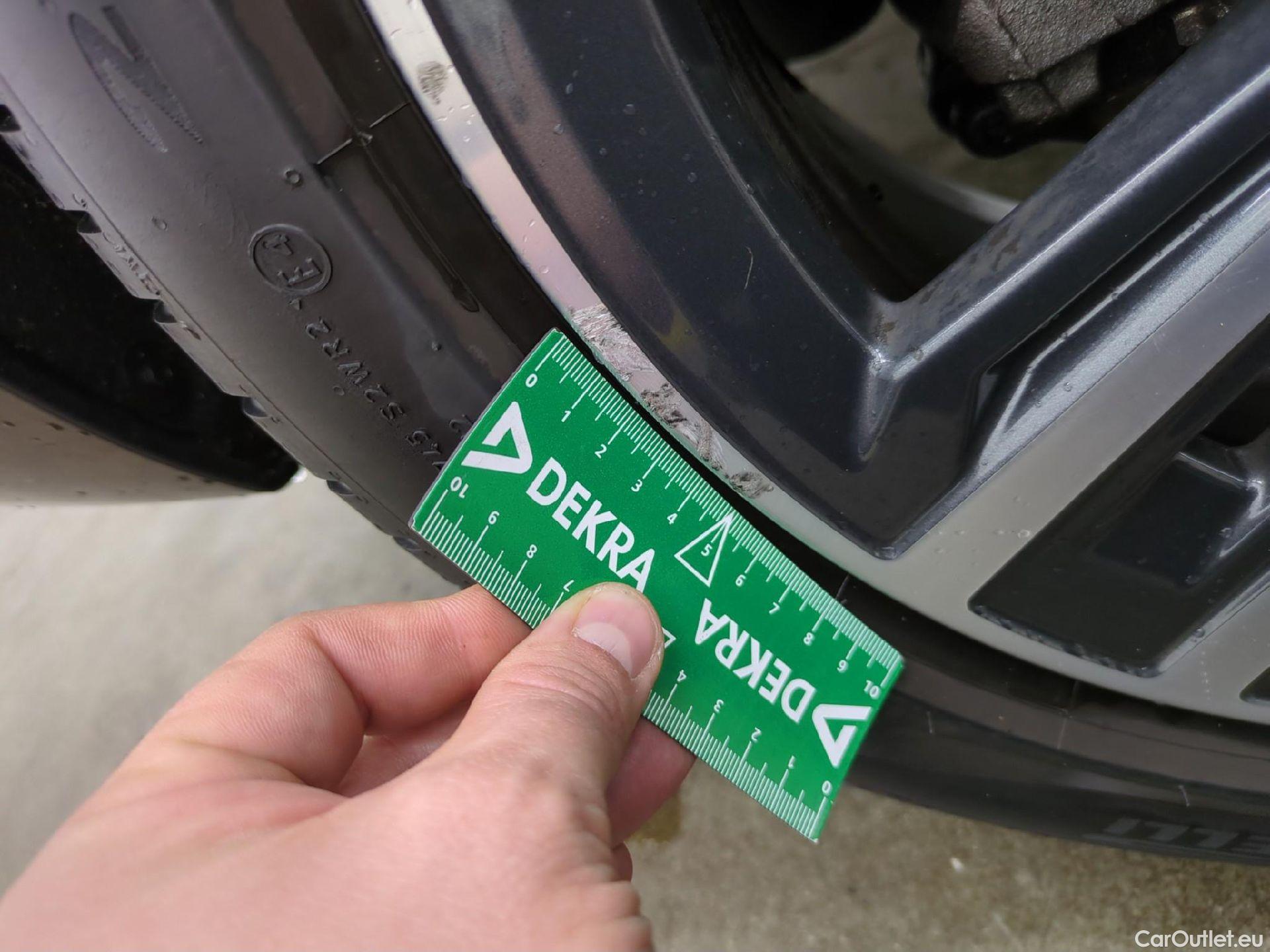  Bmw  Serie 1 1 Berline 116 d Business Design 1.5 115CV BVA7 E6d #10