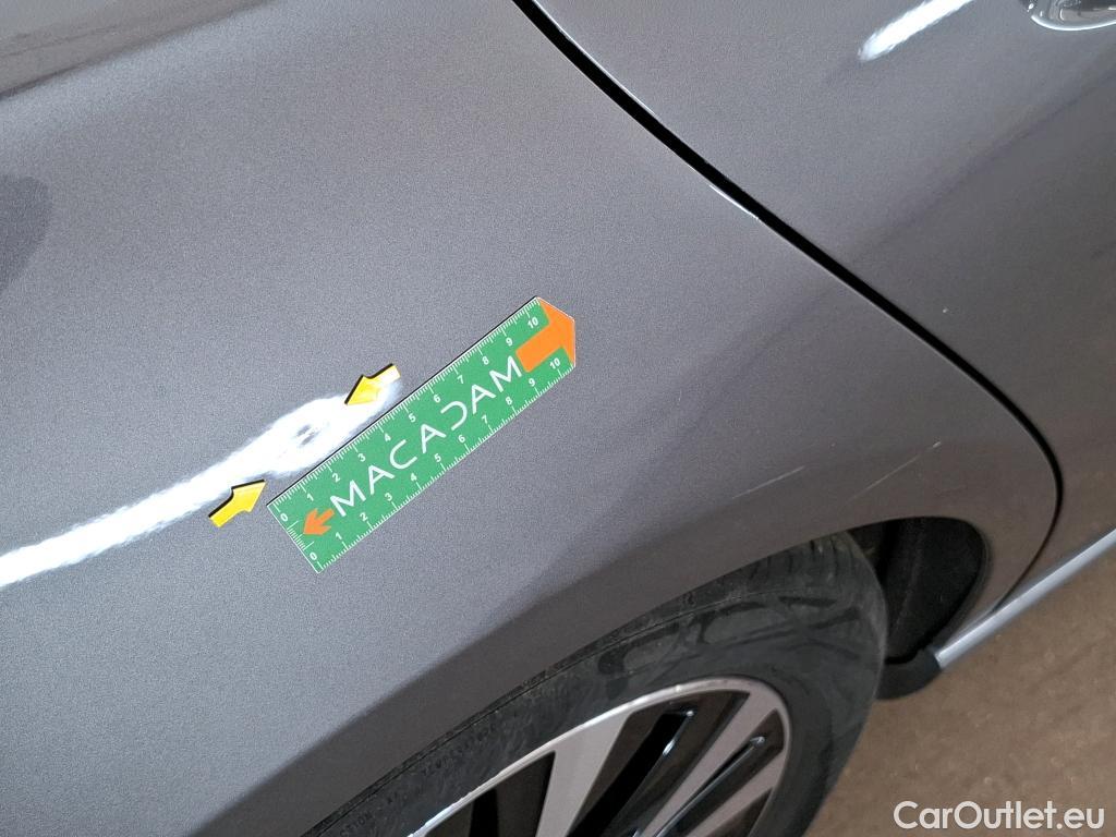  Mercedes  A-Klasse MERCEDES-BENZ Classe A Compact / 2018 / 5P / Berline A 180 d Business Line 8G-DCT #9