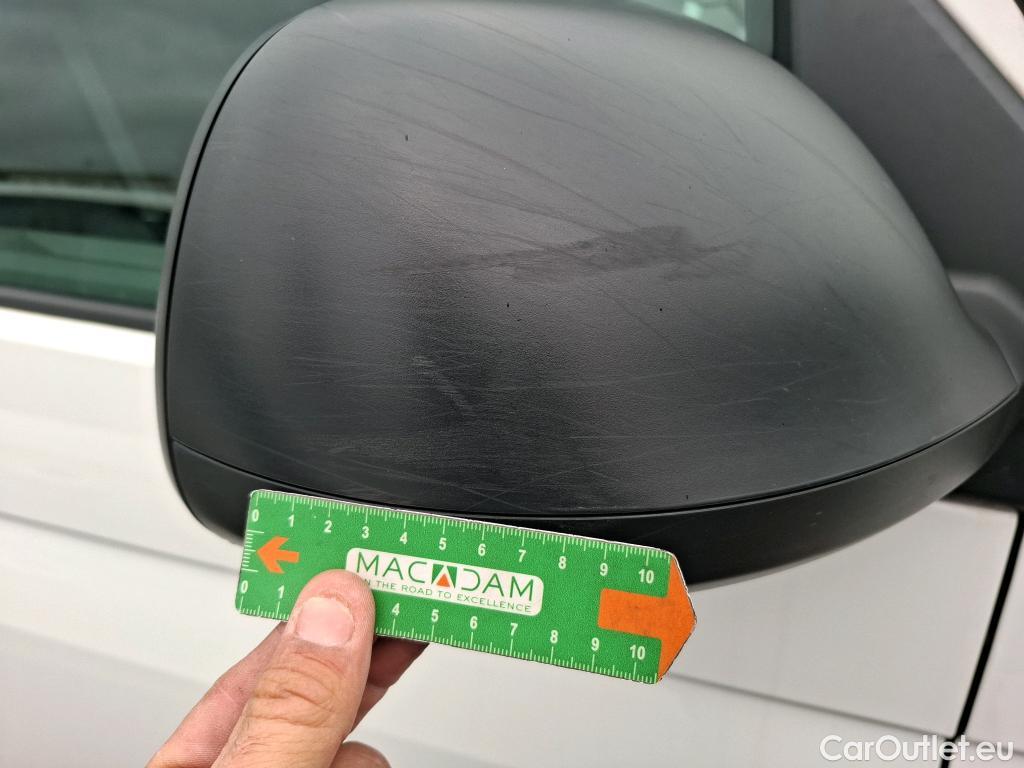  Volkswagen  Transporter VOLKSWAGEN  / 2019 / 4P / Fourgon tôlé 2.0 TDi 150 4MO L1H1 Business Line #32