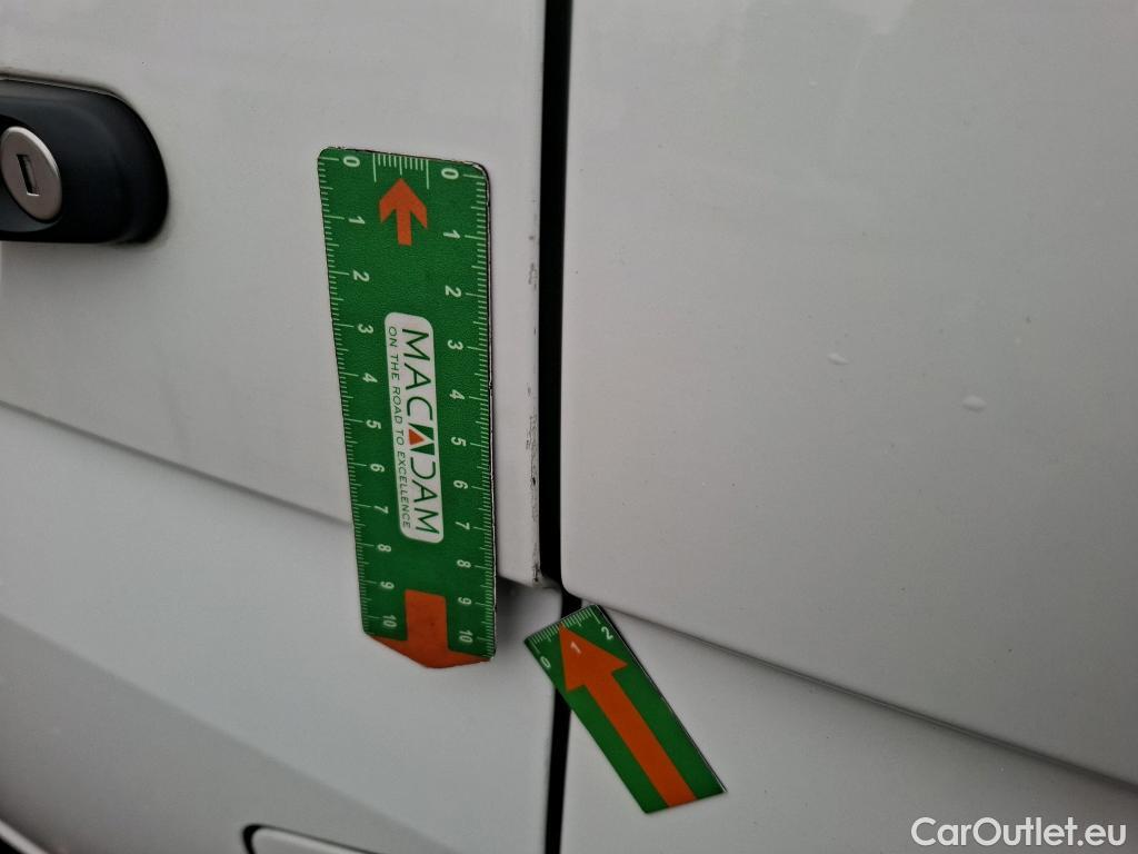  Volkswagen  Transporter VOLKSWAGEN  / 2019 / 4P / Fourgon tôlé 2.0 TDi 150 4MO L1H1 Business Line #22