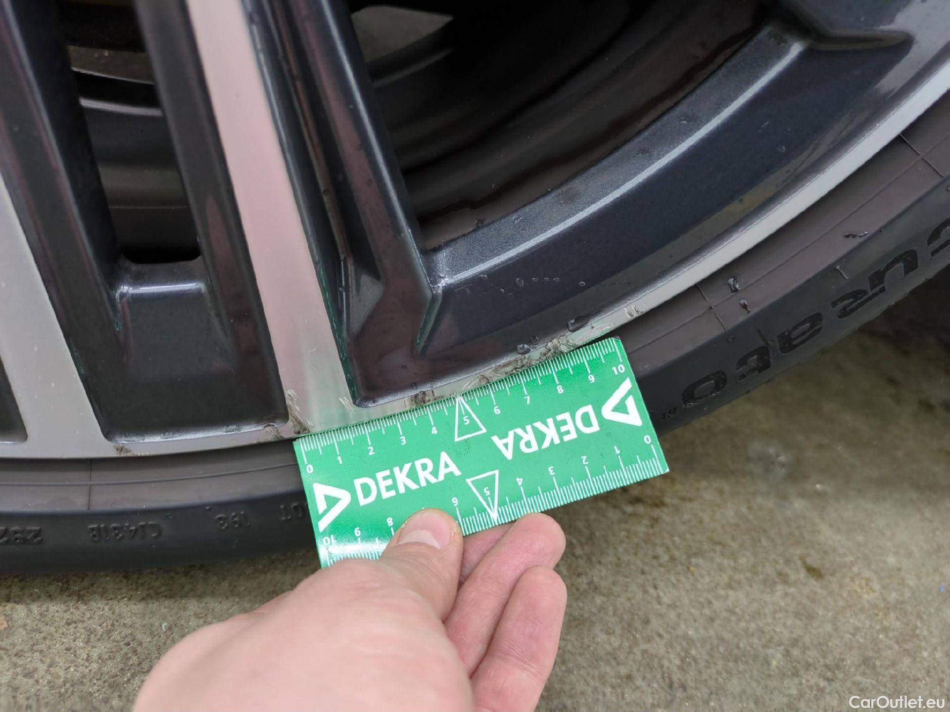  Bmw  Serie 1 1 Berline 116 d Business Design 1.5 115CV BVA7 E6d #8