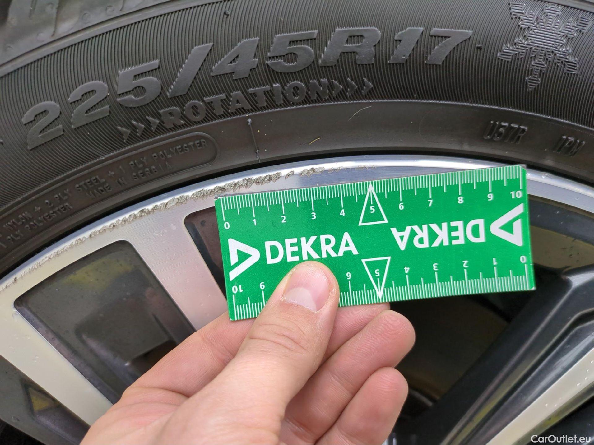  Bmw  Serie 1 1 Berline 116 d Business Design 1.5 115CV BVA7 E6d #7