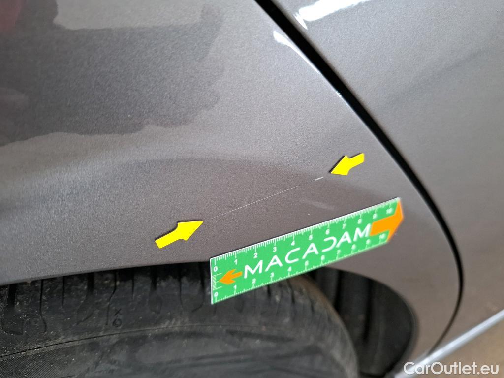  Mercedes  A-Klasse MERCEDES-BENZ Classe A Compact / 2018 / 5P / Berline A 180 d Business Line 8G-DCT #10