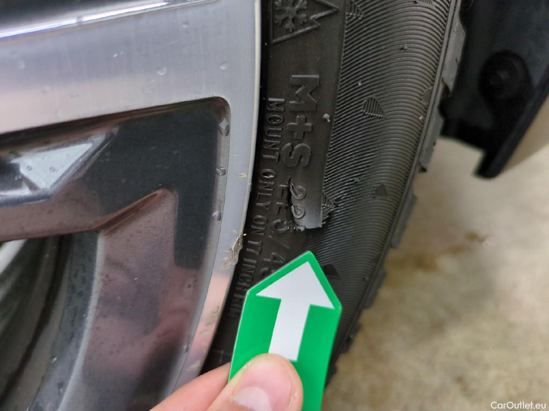  Bmw  Serie 1 1 Berline 116 d Business Design 1.5 115CV BVA7 E6d #2