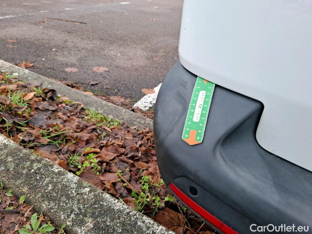  Volkswagen  Transporter VOLKSWAGEN  / 2019 / 4P / Fourgon tôlé 2.0 TDi 150 4MO L1H1 Business Line #4