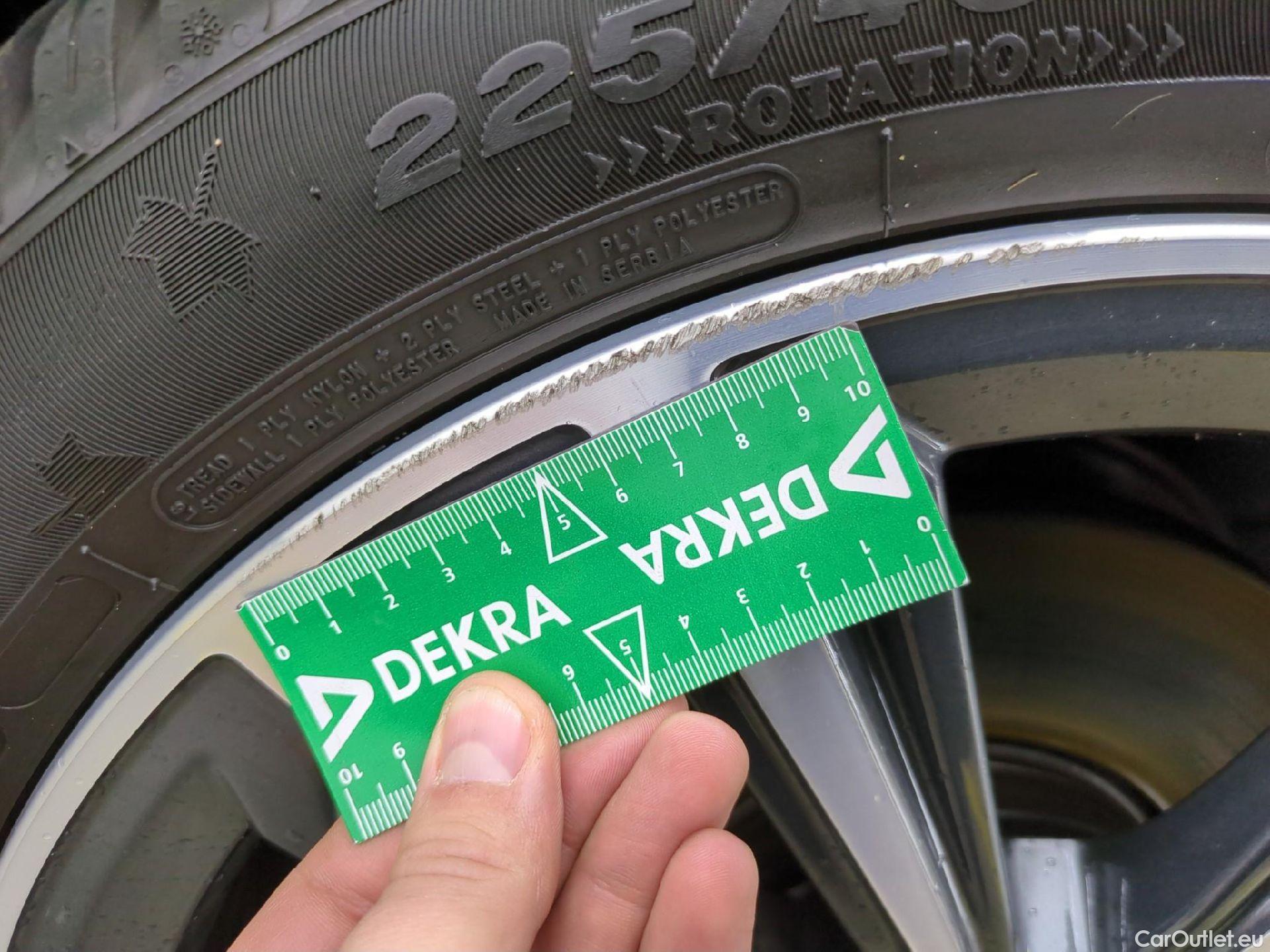  Bmw  Serie 1 1 Berline 116 d Business Design 1.5 115CV BVA7 E6d #3