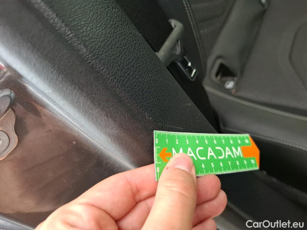  Mercedes  A-Klasse MERCEDES-BENZ Classe A Compact / 2018 / 5P / Berline A 180 d Business Line 8G-DCT #19