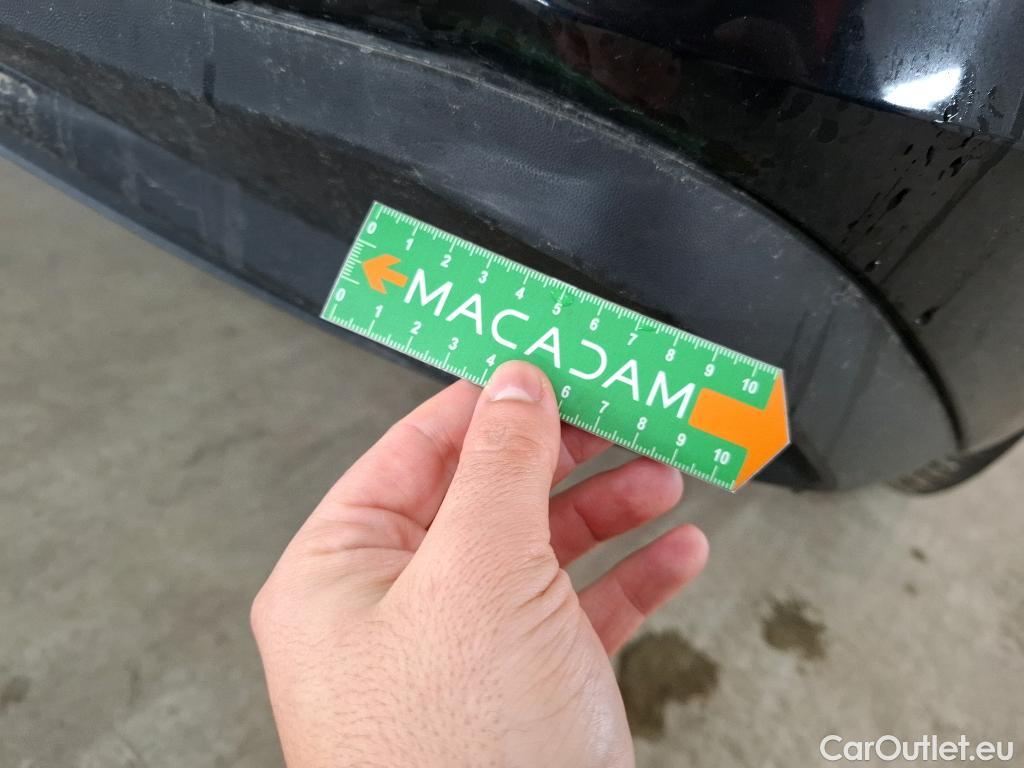  Volkswagen  Golf  VOLKSWAGEN / 2020 / 5P / Berline 2.0 TDI SCR 115 DSG7 Life Busi 1st #19