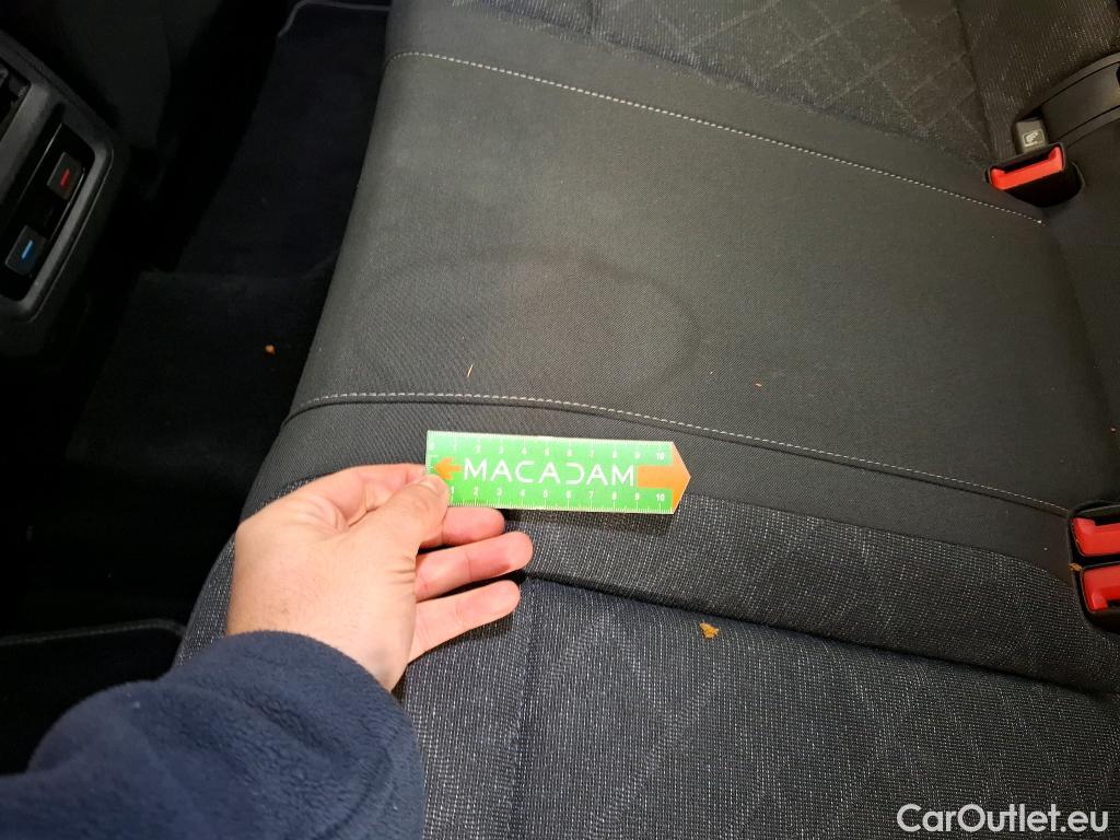  Volkswagen  Golf  VOLKSWAGEN / 2020 / 5P / Berline 2.0 TDI SCR 115 DSG7 Life Busi 1st #27