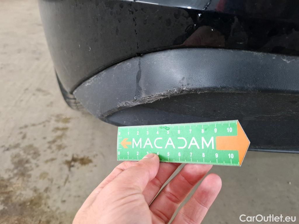  Volkswagen  Golf  VOLKSWAGEN / 2020 / 5P / Berline 2.0 TDI SCR 115 DSG7 Life Busi 1st #22