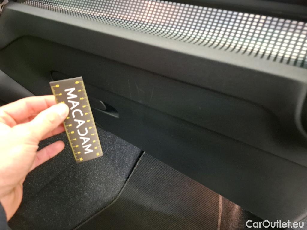  Volvo  XC 40 XC40 R Design 2WD 1.5 T3 165CV BVA8 E6dT #32