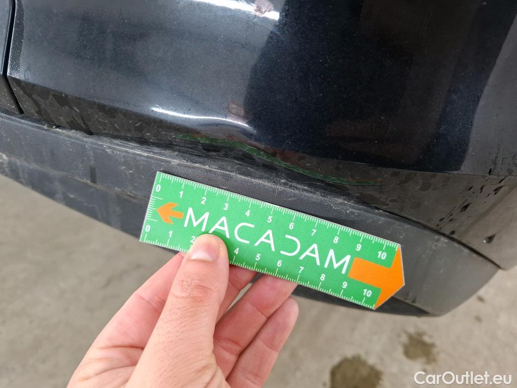  Volkswagen  Golf  VOLKSWAGEN / 2020 / 5P / Berline 2.0 TDI SCR 115 DSG7 Life Busi 1st #9