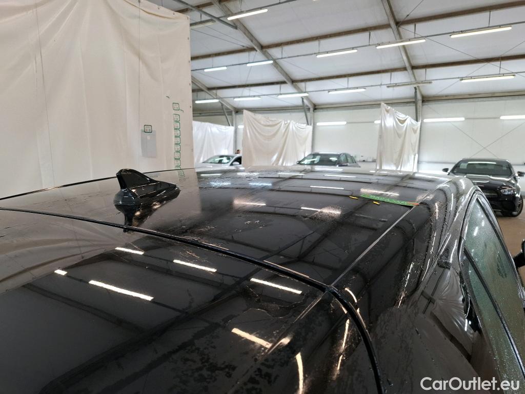  Volkswagen  Golf  VOLKSWAGEN / 2020 / 5P / Berline 2.0 TDI SCR 115 DSG7 Life Busi 1st #23