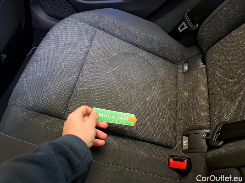  Volkswagen  Golf  VOLKSWAGEN / 2020 / 5P / Berline 2.0 TDI SCR 115 DSG7 Life Busi 1st #28